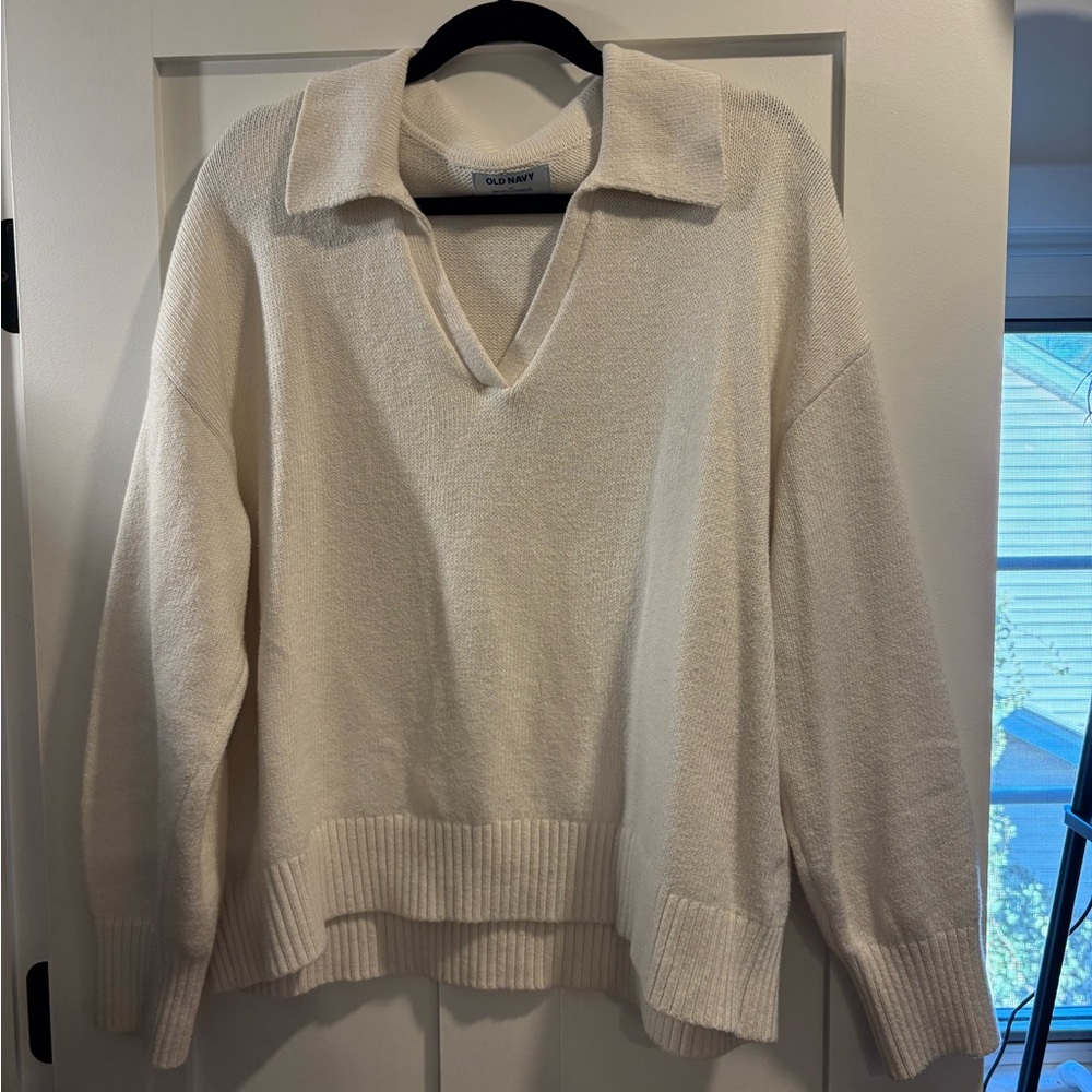 Old Navy Cream Collared V-Neck Pullover Sweater